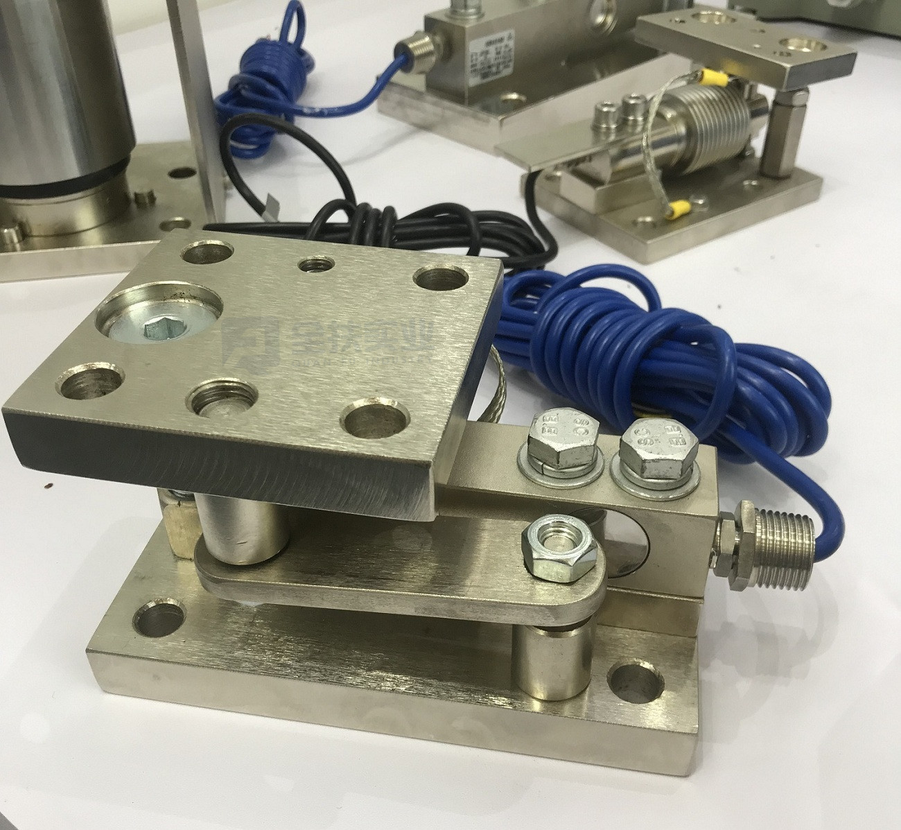 HW dynamic and static weighing module