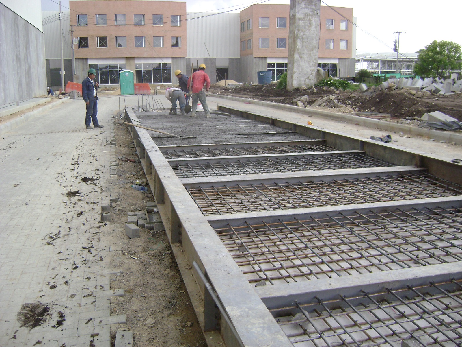 Anti-corrosion and explosion-proof concrete truck scale